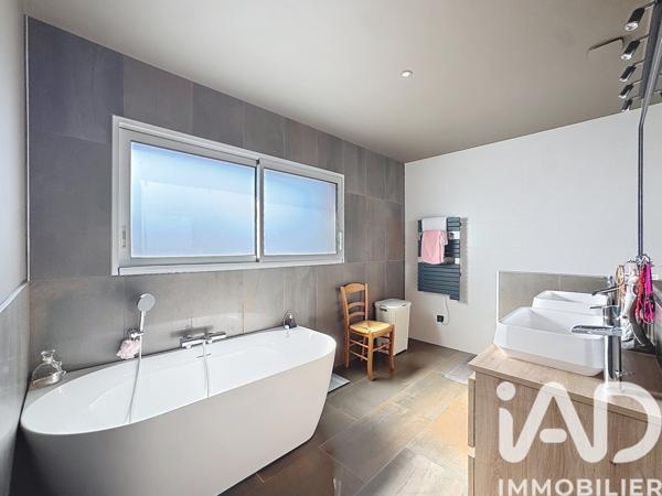 Maison à vendre 8 pièces 254 m² Vern-sur-Seiche