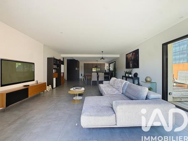 Maison à vendre 8 pièces 254 m² Vern-sur-Seiche