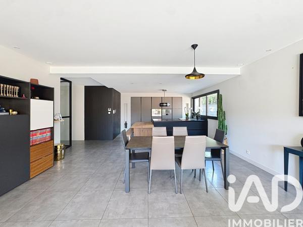 Maison à vendre 8 pièces 254 m² Vern-sur-Seiche