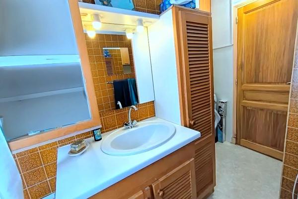 Nîmes : Centre Appartement  4 pièce(s) 77.96 m2 balcon garage