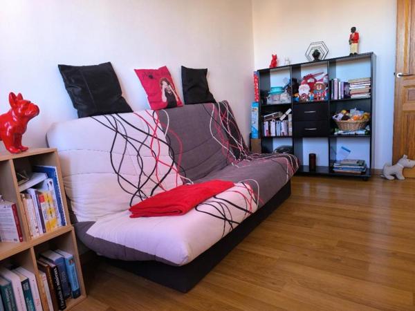 Nîmes : Centre Appartement  4 pièce(s) 77.96 m2 balcon garage