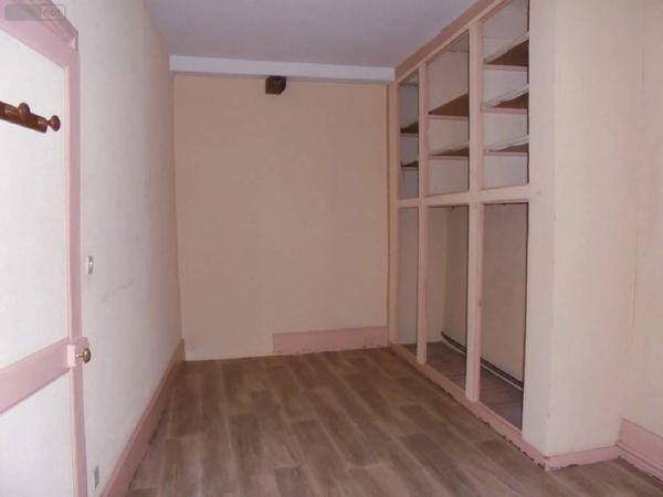 Local commercial à vendre à Beaugency dans le Loiret (45190), ref : 091/1506