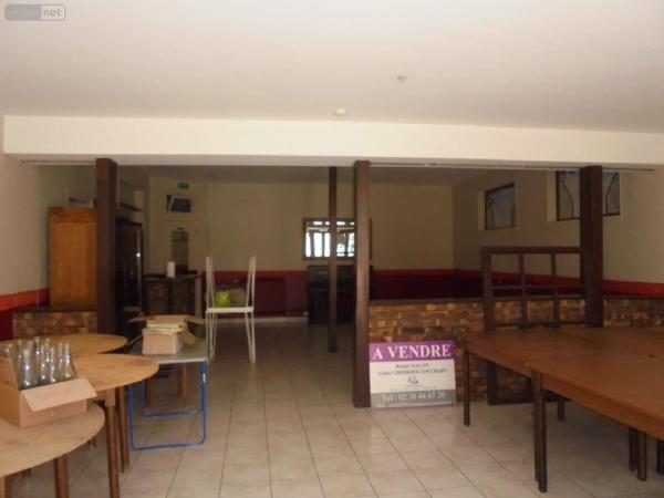 Local commercial à vendre à Beaugency dans le Loiret (45190), ref : 091/1506