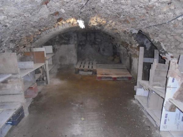 Local commercial à vendre à Beaugency dans le Loiret (45190), ref : 091/1506