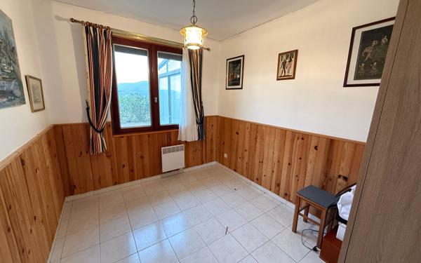 Maison à vendre    4 pièces •  Villeneuve-de-Berg