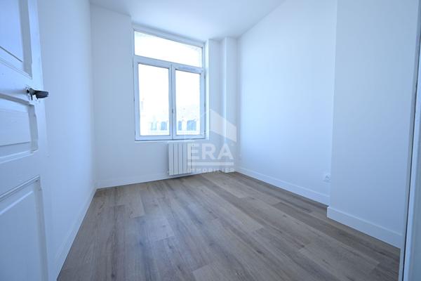 A Vendre - Ensemble immobilier 4 T2 + 1 commerce 141 m² - Berck plage