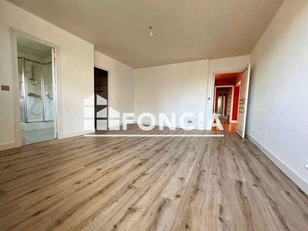 Location Appartement 5 pièces 143 m² - 51 53 BOULEVARD BERANGER Tours 37000