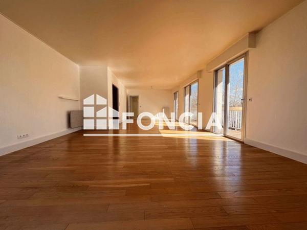 Location Appartement 5 pièces 143 m² - 51 53 BOULEVARD BERANGER Tours 37000