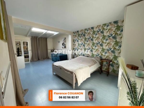 CYR SOUS DOURDAN. Belle Maison de 167 M² avec 3/4 chambres...Dépendances et un beau Jardin de 1385 M² clos et arboré.