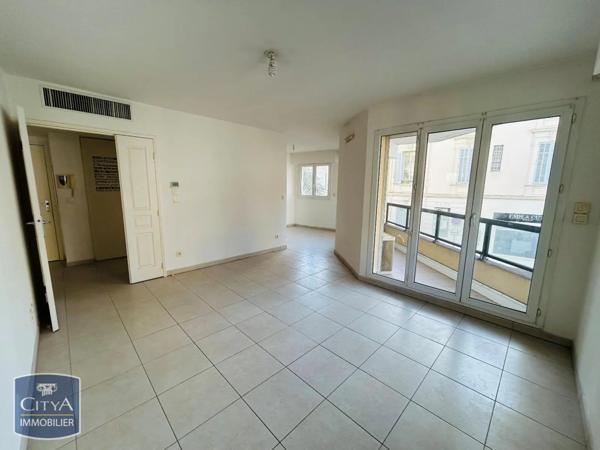 Appartement à louer 2 pièces 48.69m²