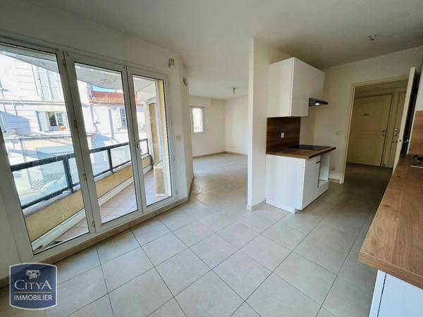 Appartement à louer 2 pièces 48.69m²