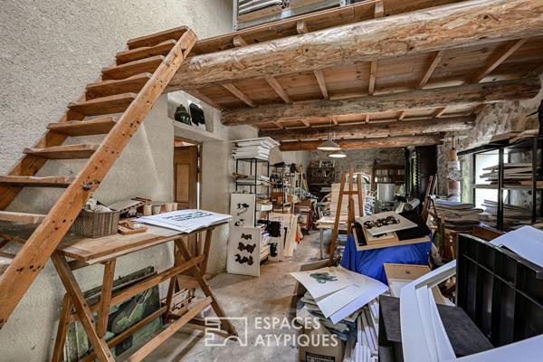 Bastide du XVII au coeur du Luberon avec atelier et potentiel d’aménagement