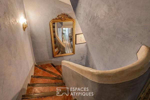 Bastide du XVII au coeur du Luberon avec atelier et potentiel d’aménagement