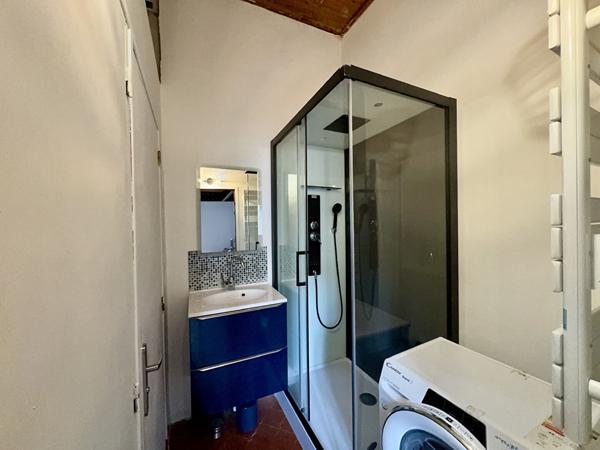 Studio de 26.21m² Place des Carmes en Intra-Muros Avignon