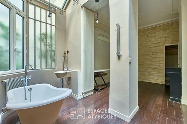 Loft avec verrière zénithale proche Square Montholon et Marché Cadet