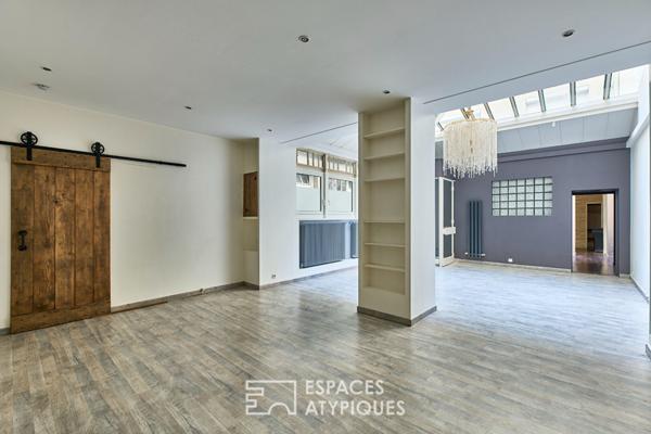 Loft avec verrière zénithale proche Square Montholon et Marché Cadet