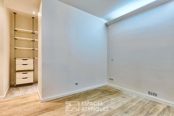 Loft avec verrière zénithale proche Square Montholon et Marché Cadet