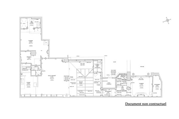 Loft avec verrière zénithale proche Square Montholon et Marché Cadet