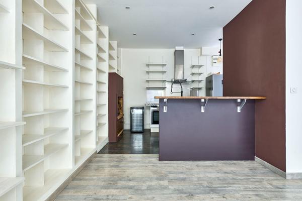 Loft avec verrière zénithale proche Square Montholon et Marché Cadet