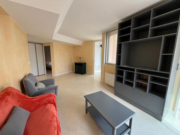 DAX , Appartement, 3 pièces, 69 m², 196 000 € - Réf : 3878-106403