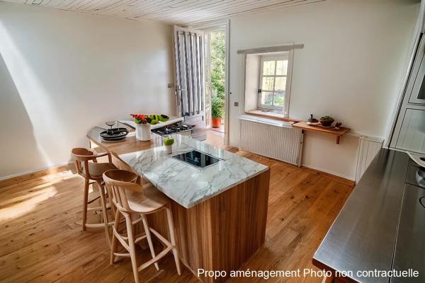 Maison à renover dans le bourg de la suze