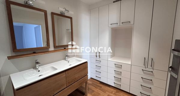 Location Appartement 3 pièces 119.8 m² - La Roche-sur-yon 85000
