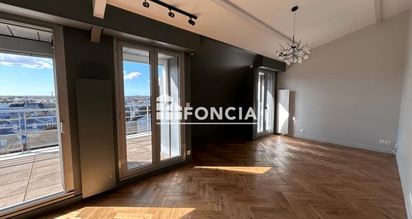 Location Appartement 3 pièces 119.8 m² - La Roche-sur-yon 85000