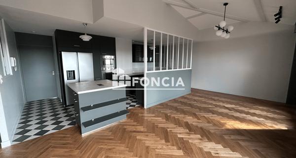 Location Appartement 3 pièces 119.8 m² - La Roche-sur-yon 85000