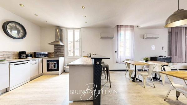 MAISON DE VILLE CONSTITUÉE DE 2 APPARTEMENTS INDÉPENDANTS / FORT POTENTIEL LOCATIF