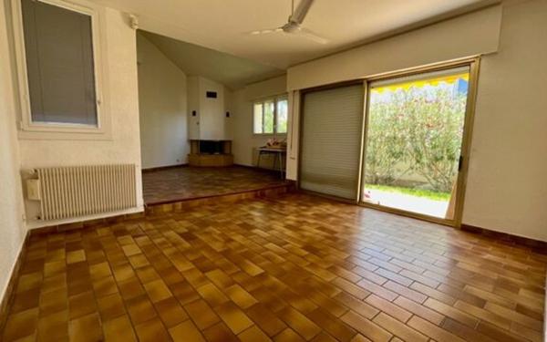 Maison à louer    5 pièces •  Saint-Estève