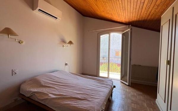 Maison à louer    5 pièces •  Saint-Estève