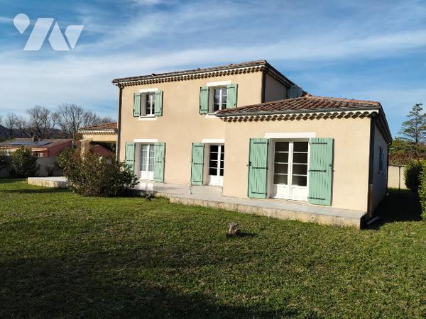 DANS QUARTIER CALME !!!