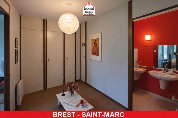 A VENDRE - PROPRIETE D'ARCHITECTE DE 150M² SUR +700M² DE TERRAIN - 5 CHAMBRES - STRUCTURE BETON BANCHE CUBIQUE - EXTREMEMENT RARE