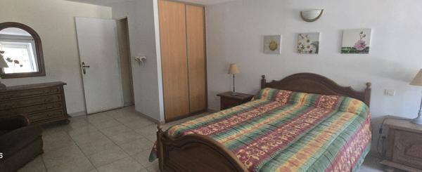 FABREZAN  : GRANDE MAISON  4 CHAMBRES ET JARDIN