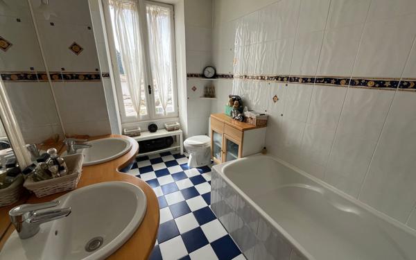 Maison à vendre    4 pièces •  L'Isle-sur-la-Sorgue