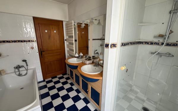 Maison à vendre    4 pièces •  L'Isle-sur-la-Sorgue