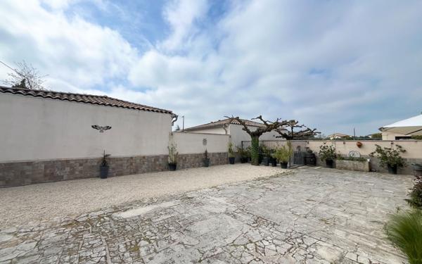 Maison à vendre    4 pièces •  L'Isle-sur-la-Sorgue