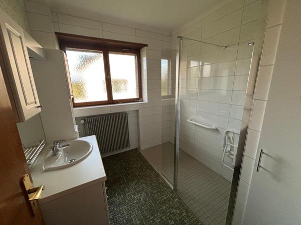 Jolie maison spacieuse et très bien entretenue