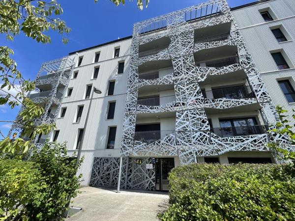 Appartement T2 lumineux avec balcon et parking – Résidence Escapade (2015)