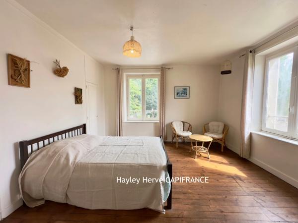 RARE À BAYEUX CENTRE – Grande maison familiale avec jardin plein sud, atelier indépendant et fort potentiel - BAYEUX (14)
