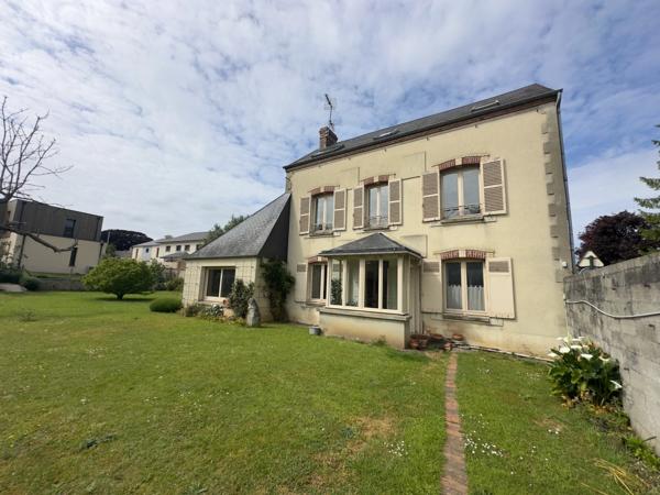 RARE À BAYEUX CENTRE – Grande maison familiale avec jardin plein sud, atelier indépendant et fort potentiel - BAYEUX (14)