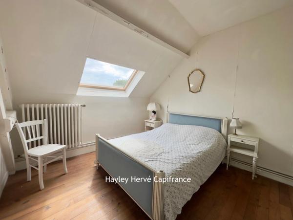 RARE À BAYEUX CENTRE – Grande maison familiale avec jardin plein sud, atelier indépendant et fort potentiel - BAYEUX (14)