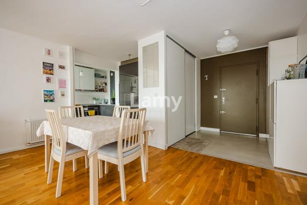 Appartement + annexe + parking