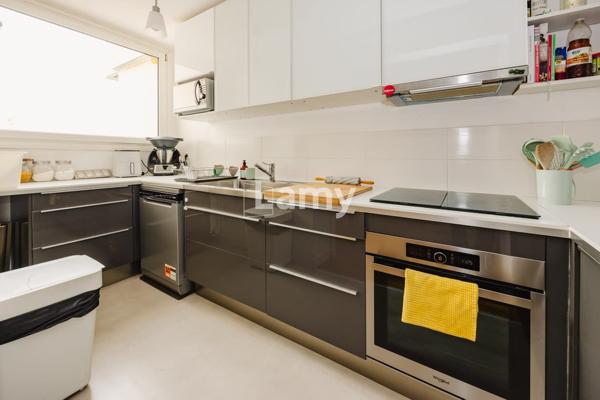 Appartement + annexe + parking