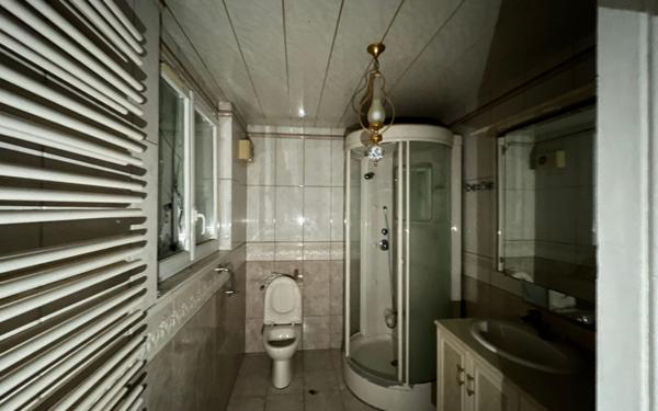 Maison à vendre    7 pièces • 134,80 m2 Carhaix-Plouguer