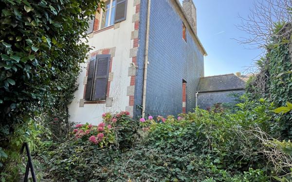 Maison à vendre    7 pièces • 134,80 m2 Carhaix-Plouguer
