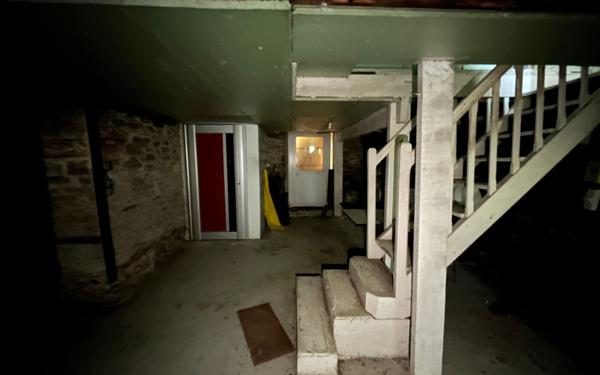 Maison à vendre    7 pièces • 134,80 m2 Carhaix-Plouguer