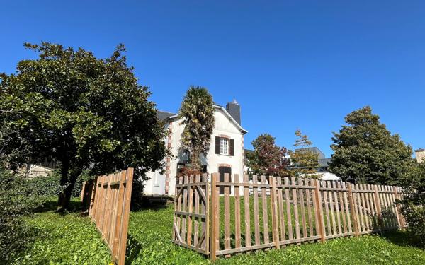 Maison à vendre    7 pièces • 134,80 m2 Carhaix-Plouguer