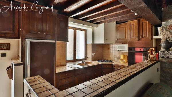 Hameau des Bastouls — Arfons (81) — Maison en pierre 82 m², 3 chambres, insert — Montagne Noire