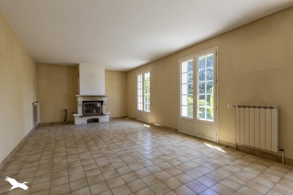 Maison 174 990 € Néris-les-Bains 8 p 145 m² DPE D